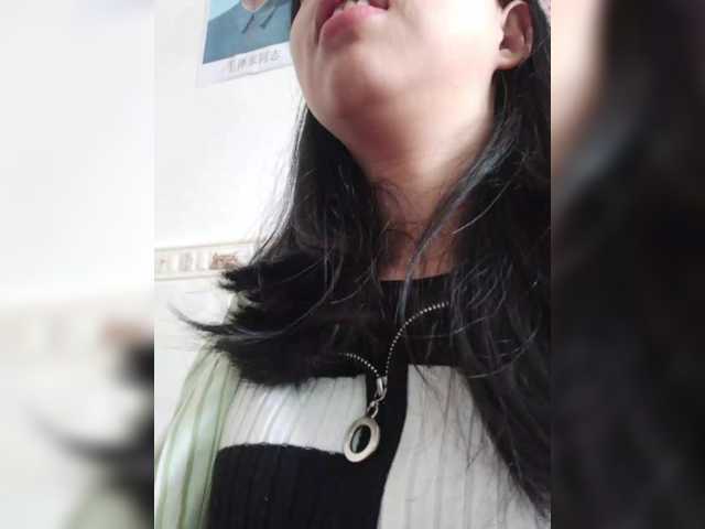 Selinababy99's BongaCams show and profile