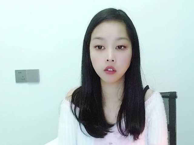 Selinababy99's BongaCams show and profile