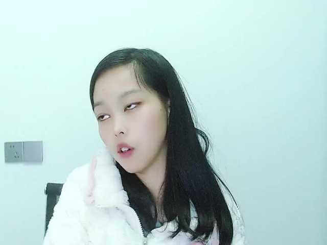 Selinababy99's BongaCams show and profile