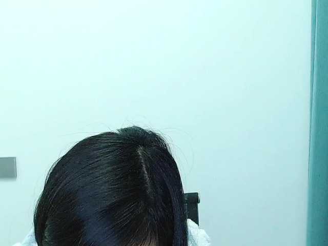 Selinababy99's BongaCams show and profile