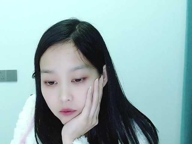 Selinababy99's BongaCams show and profile