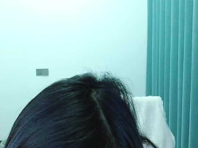 Selinababy99's BongaCams show and profile