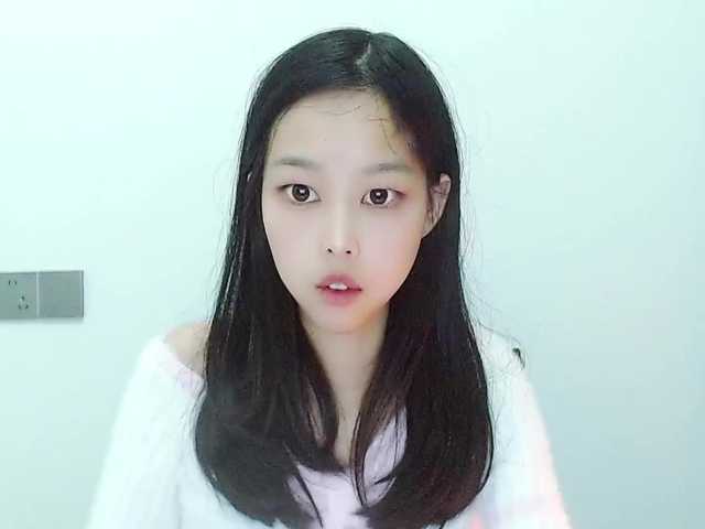 Selinababy99's BongaCams show and profile