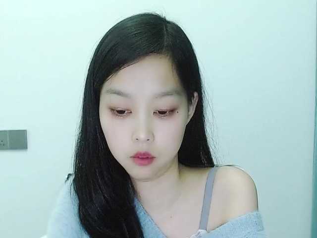 Selinababy99's BongaCams show and profile