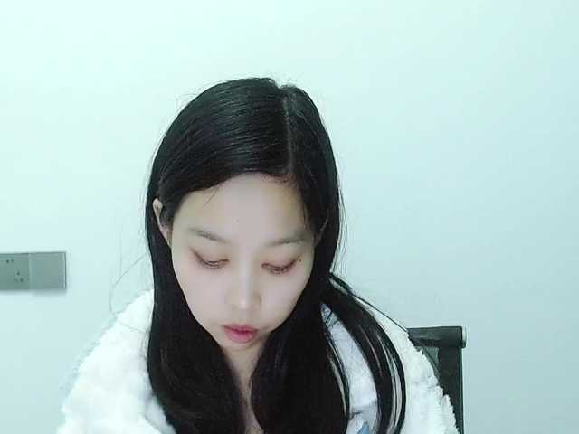 Selinababy99's BongaCams show and profile