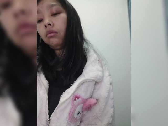 Selinababy99's BongaCams show and profile