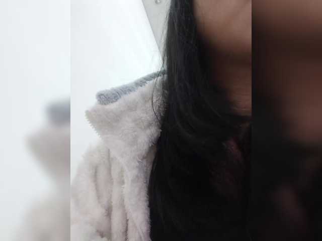 Selinababy99's BongaCams show and profile