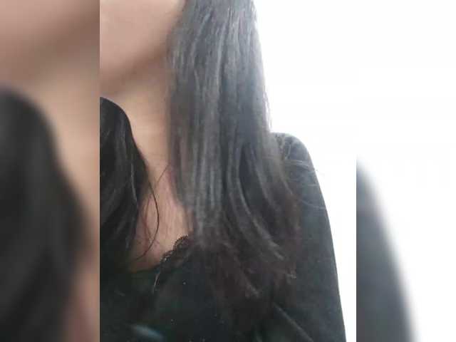 Selinababy99's BongaCams show and profile