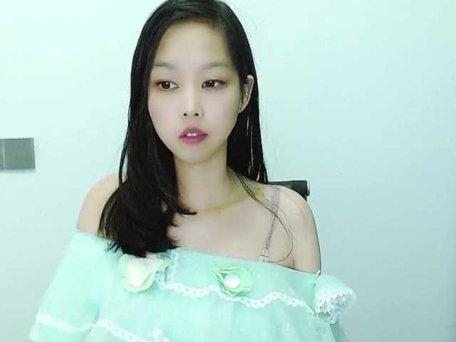 Selinababy99's BongaCams show and profile