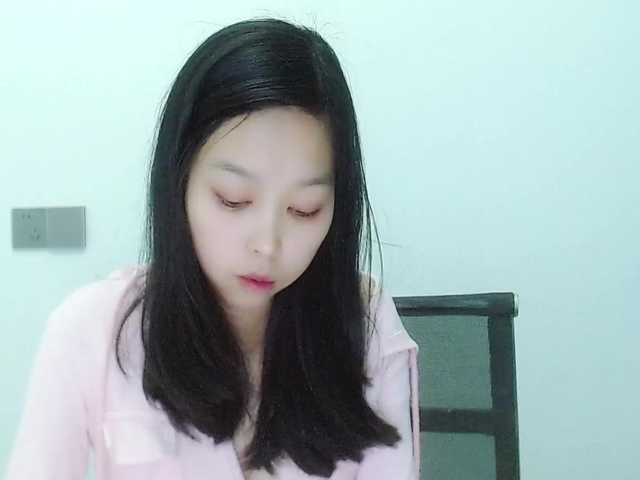 Selinababy99's BongaCams show and profile