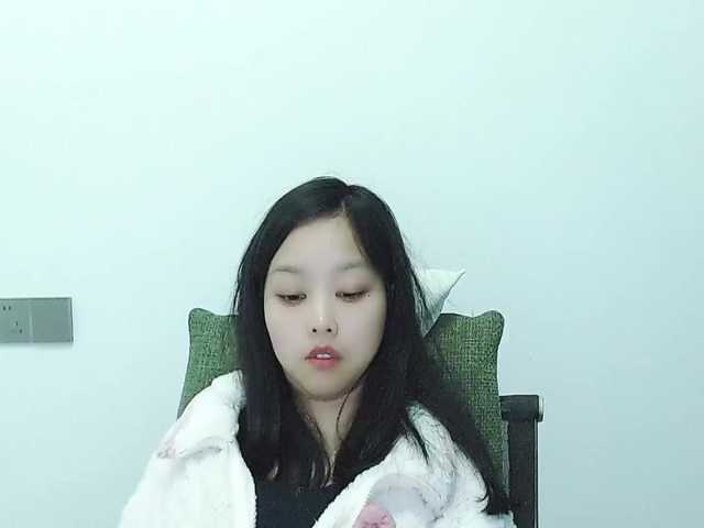 Selinababy99's BongaCams show and profile