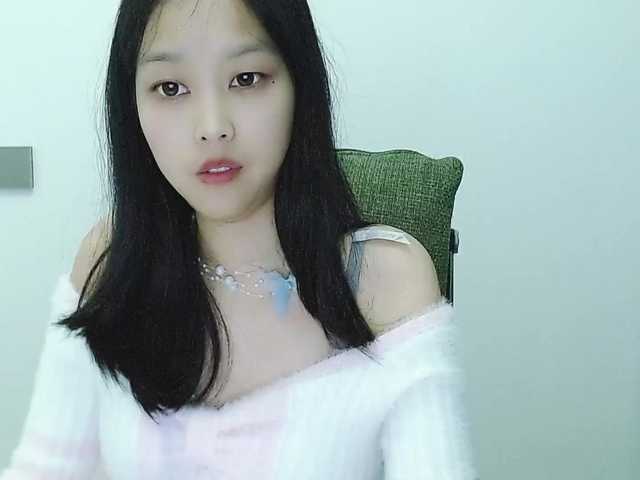 Selinababy99's BongaCams show and profile