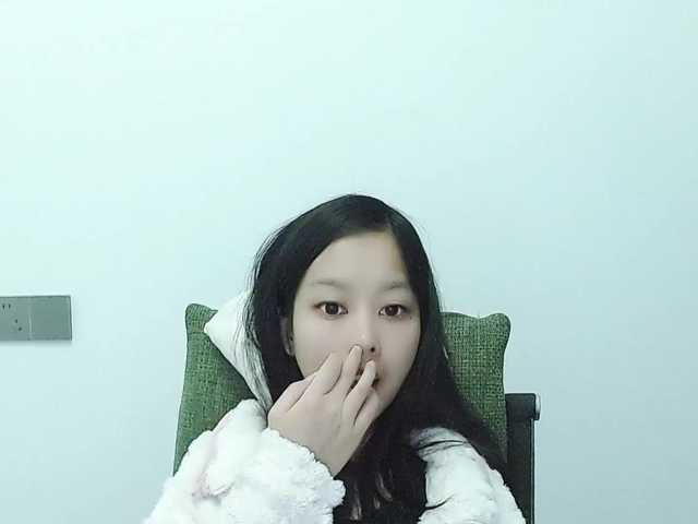 Selinababy99's BongaCams show and profile