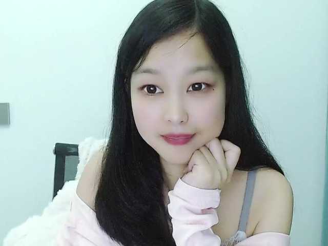 Selinababy99's BongaCams show and profile