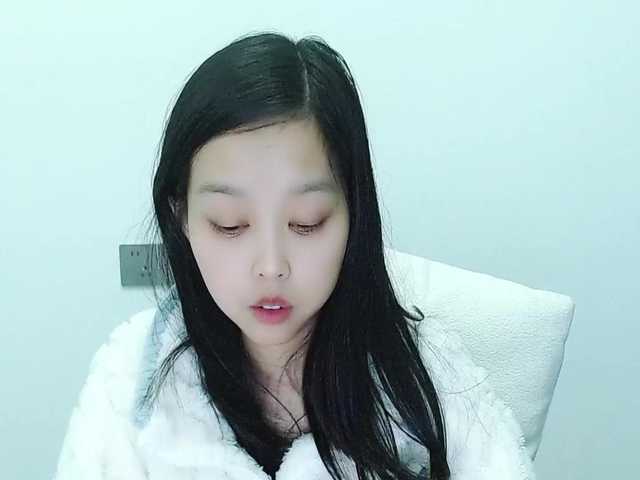 Selinababy99's BongaCams show and profile