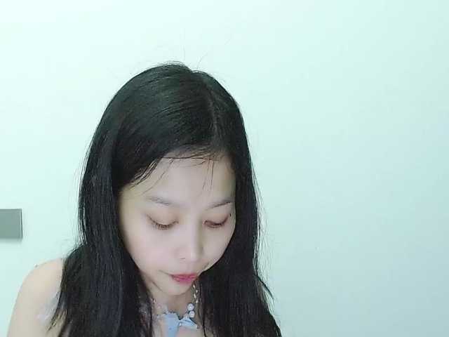 Selinababy99's BongaCams show and profile