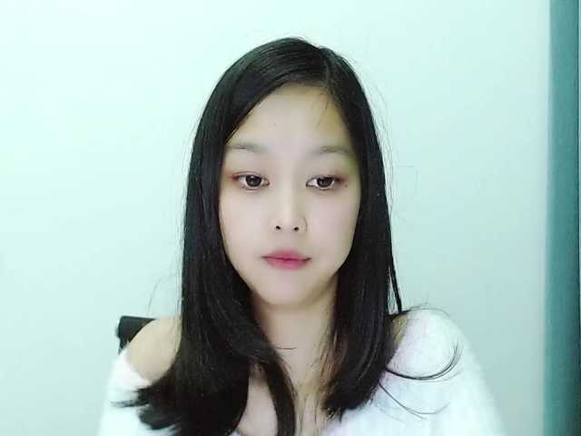 Selinababy99's BongaCams show and profile