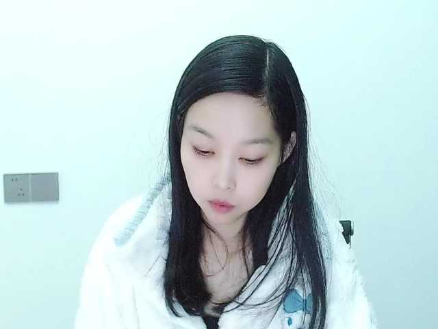 Selinababy99's BongaCams show and profile