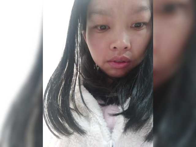 Selinababy99's BongaCams show and profile