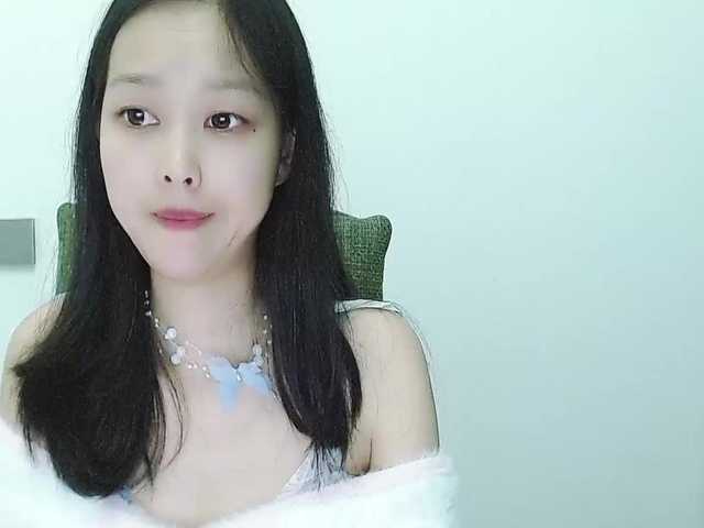 Selinababy99's BongaCams show and profile