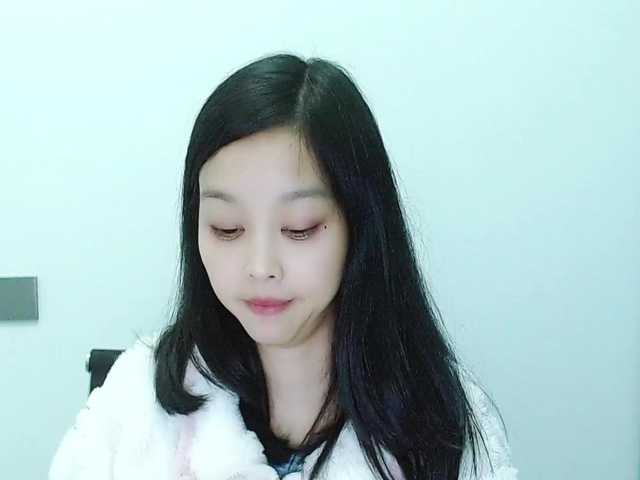 Selinababy99's BongaCams show and profile