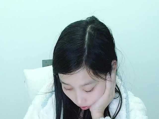 Selinababy99's BongaCams show and profile