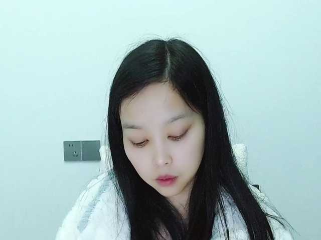 Selinababy99's BongaCams show and profile