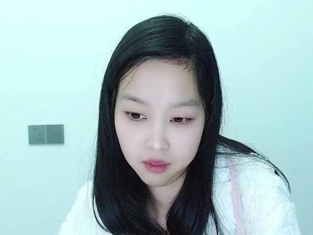 Selinababy99's BongaCams show and profile