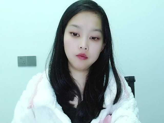 Selinababy99's BongaCams show and profile