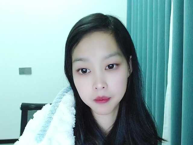 Selinababy99's BongaCams show and profile