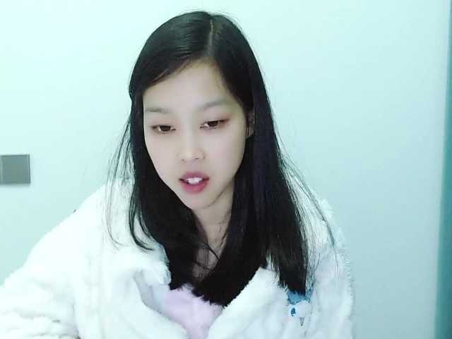 Selinababy99's BongaCams show and profile