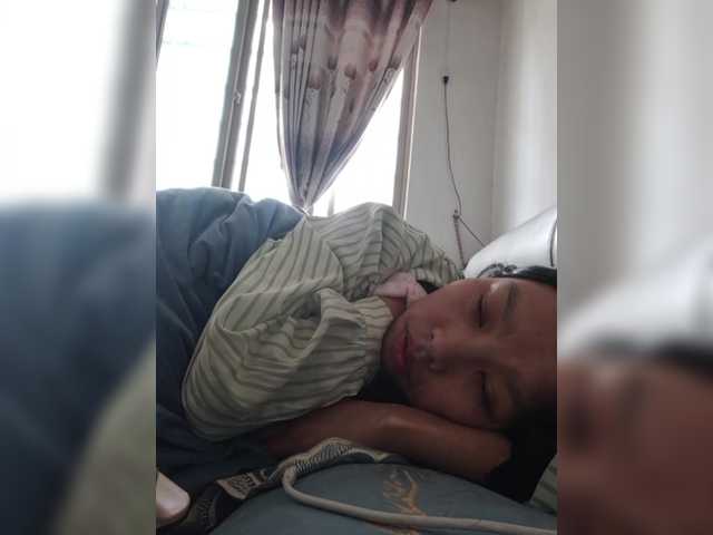 Selinababy99's BongaCams show and profile