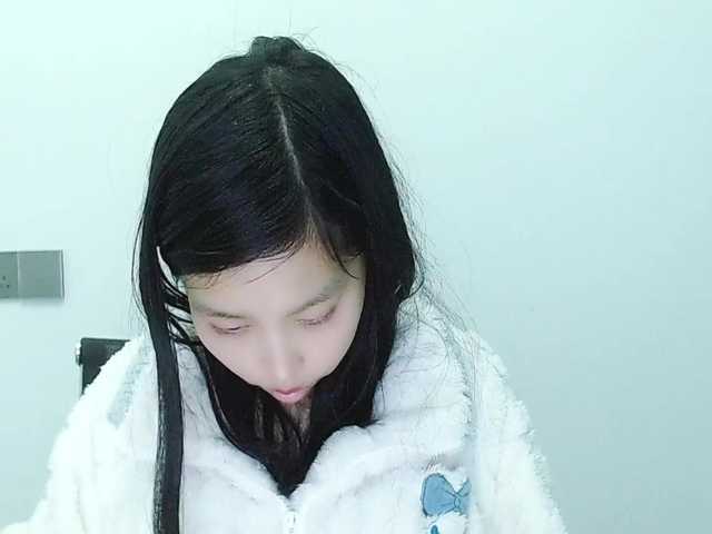 Selinababy99's BongaCams show and profile