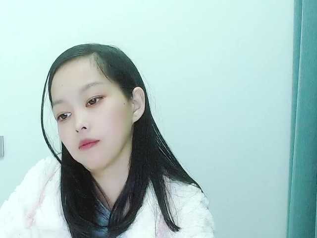 Selinababy99's BongaCams show and profile