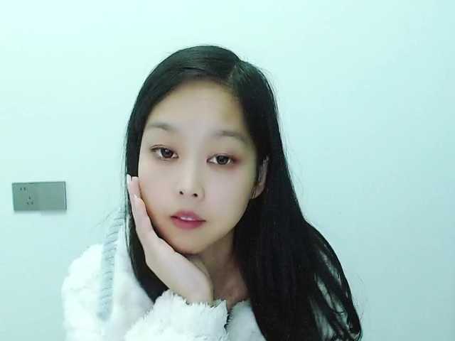 Selinababy99's BongaCams show and profile