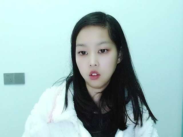 Selinababy99's BongaCams show and profile