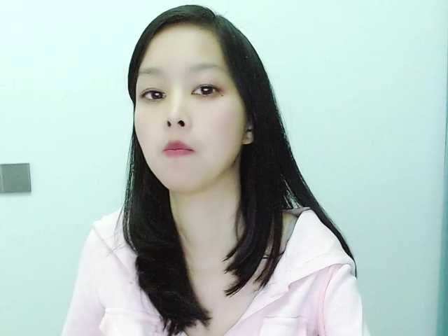 Selinababy99's BongaCams show and profile