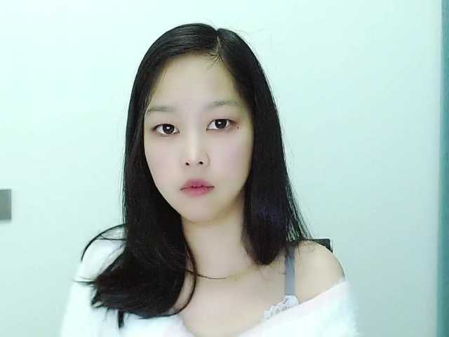 Selinababy99's BongaCams show and profile