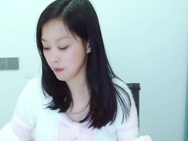 Selinababy99's BongaCams show and profile