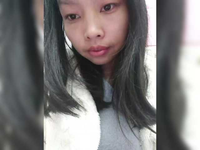 Selinababy99's BongaCams show and profile