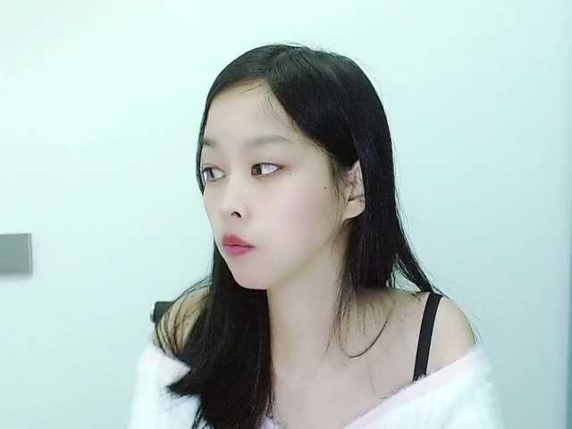 Selinababy99's BongaCams show and profile