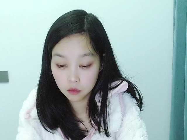 Selinababy99's BongaCams show and profile