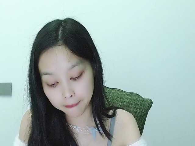 Selinababy99's BongaCams show and profile