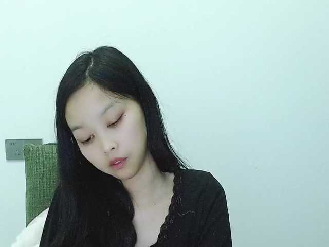 Selinababy99's BongaCams show and profile