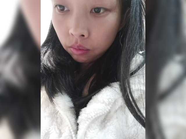 Selinababy99's BongaCams show and profile