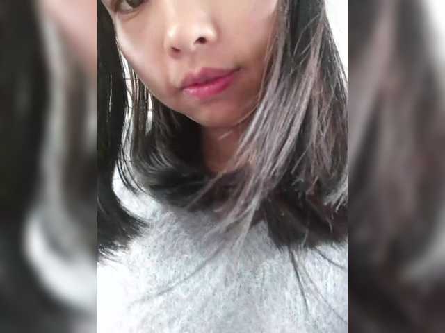 Selinababy99's BongaCams show and profile