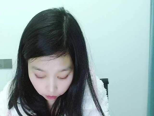 Selinababy99's BongaCams show and profile