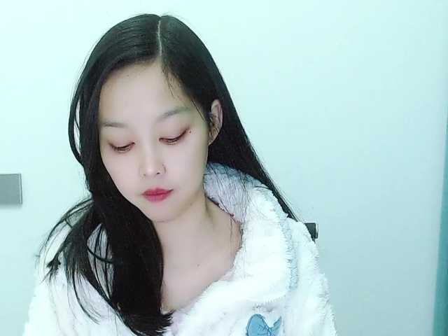 Selinababy99's BongaCams show and profile