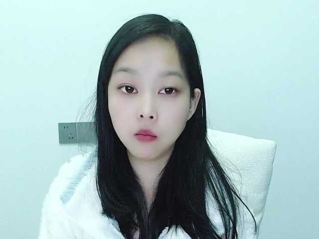 Selinababy99's BongaCams show and profile