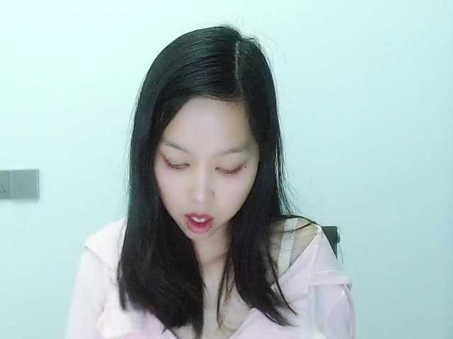 Selinababy99's BongaCams show and profile